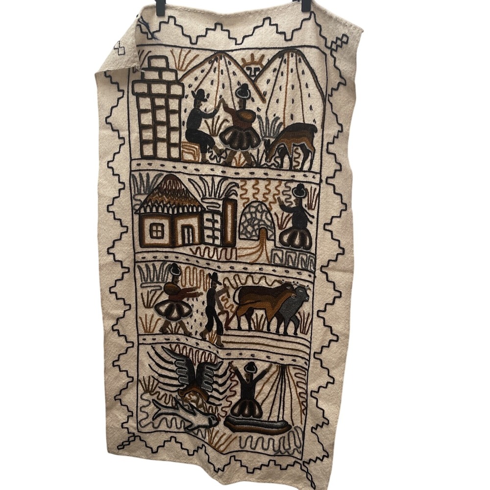 Vintge Peruvian Mayan Aztec Inca Folk‎ Art Embroidered Crewel Work Wall Hanging